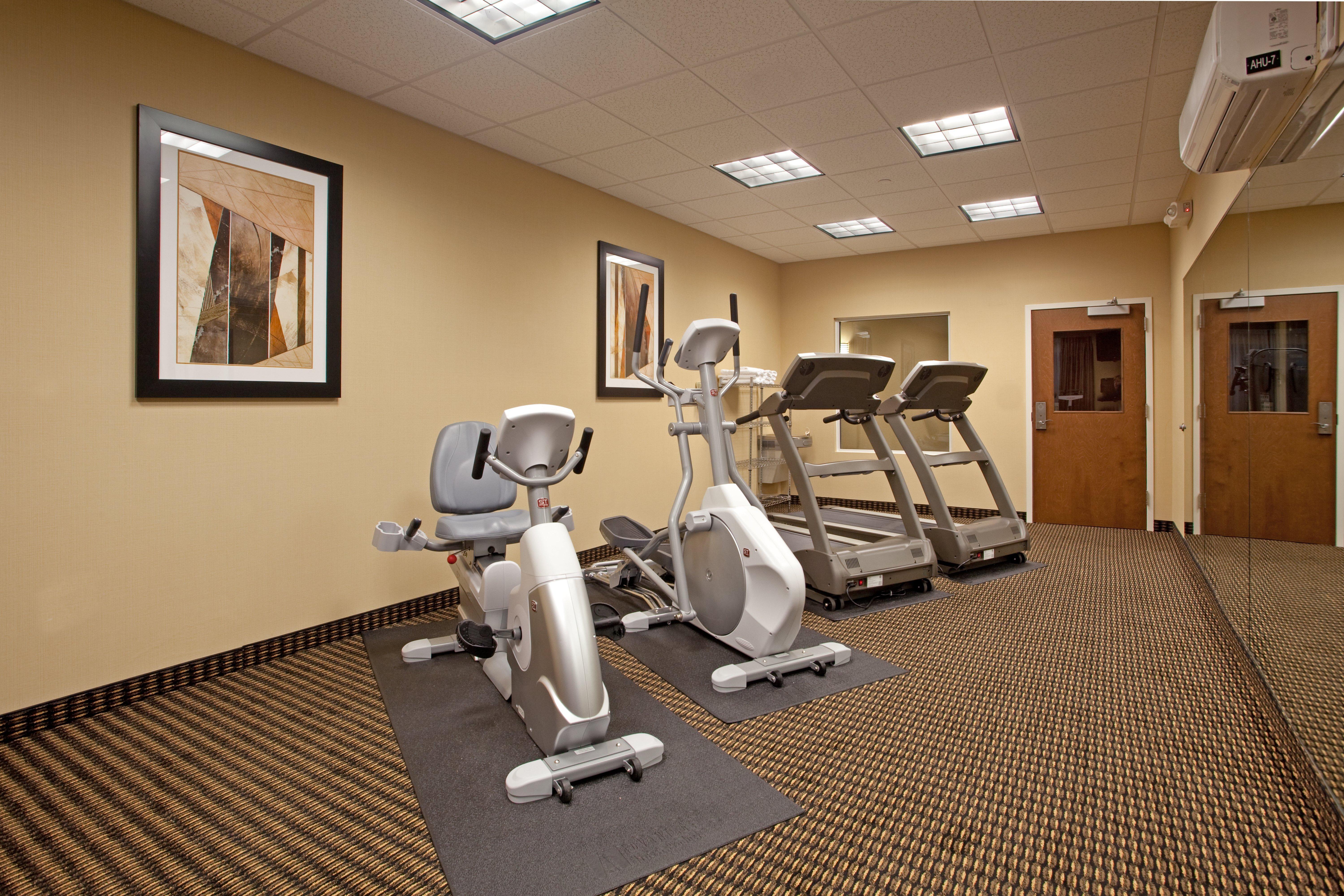 Holiday Inn Express Pembroke By Ihg Eksteriør billede