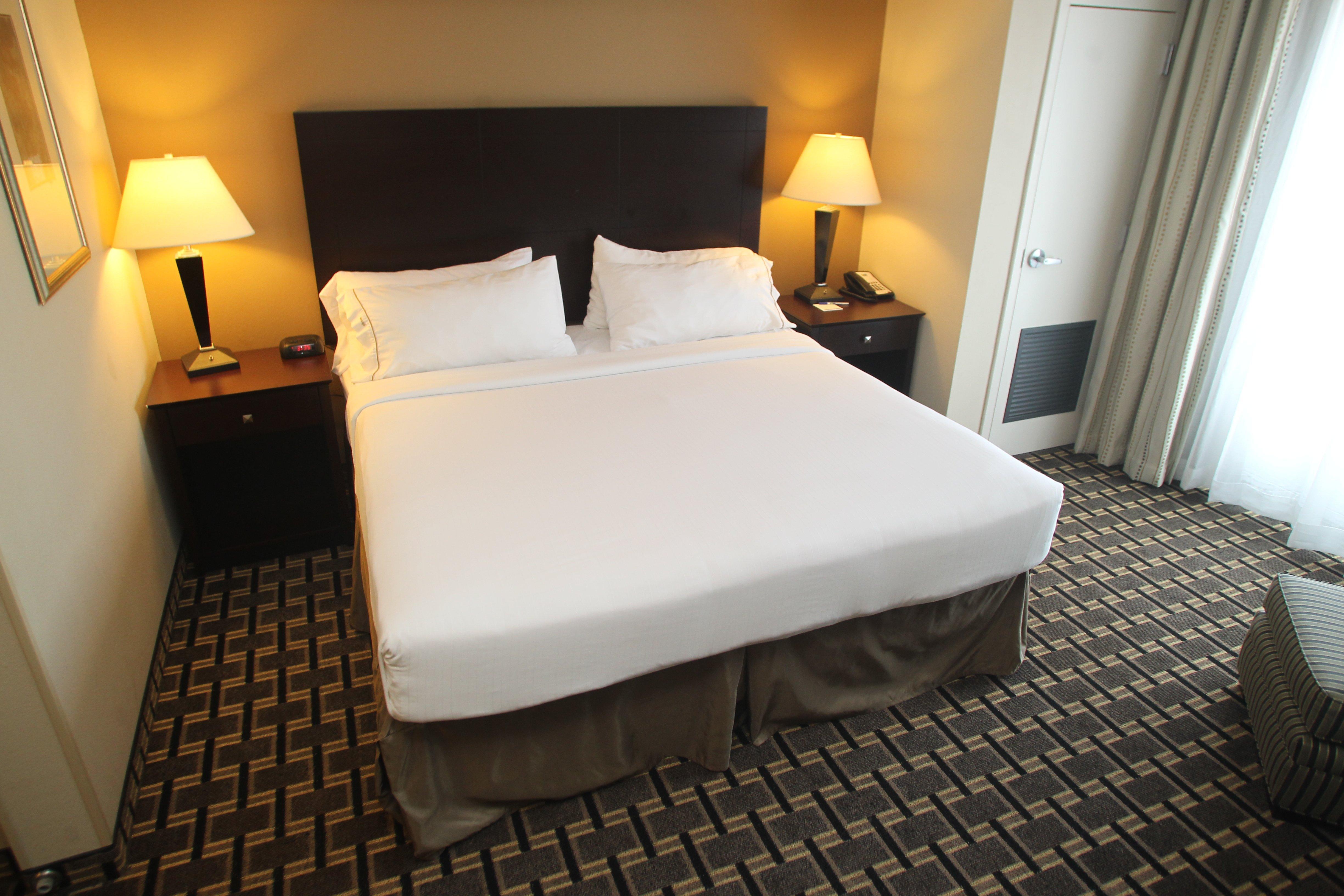 Holiday Inn Express Pembroke By Ihg Eksteriør billede