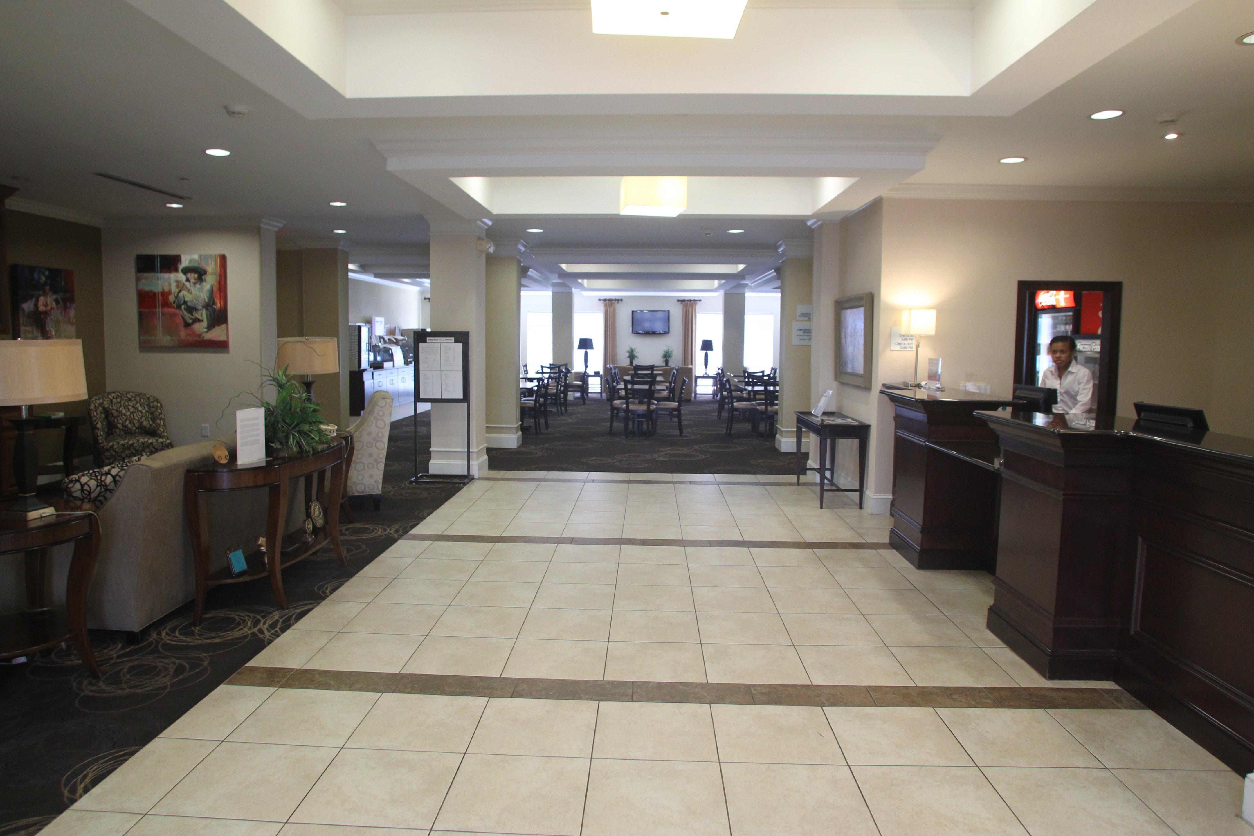 Holiday Inn Express Pembroke By Ihg Eksteriør billede